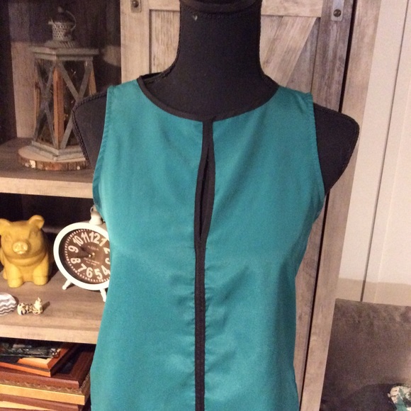 Mosimo Blouse 💜 - Picture 2 of 4